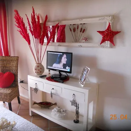 Tatil Evi Haus 'red Coral' Mit Gemeinschaftspool By Interhome
