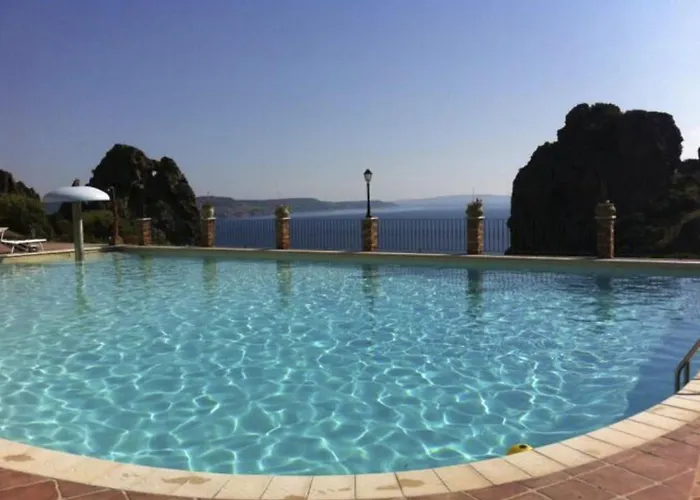 Haus 'red Coral' Mit Gemeinschaftspool By Interhome Vakantiehuis Nebida